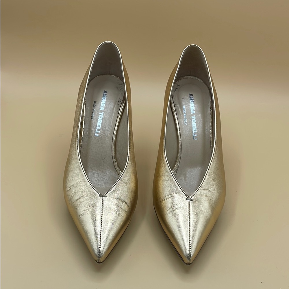 Andrea Torelli Gold Women’s Pumps Size 6